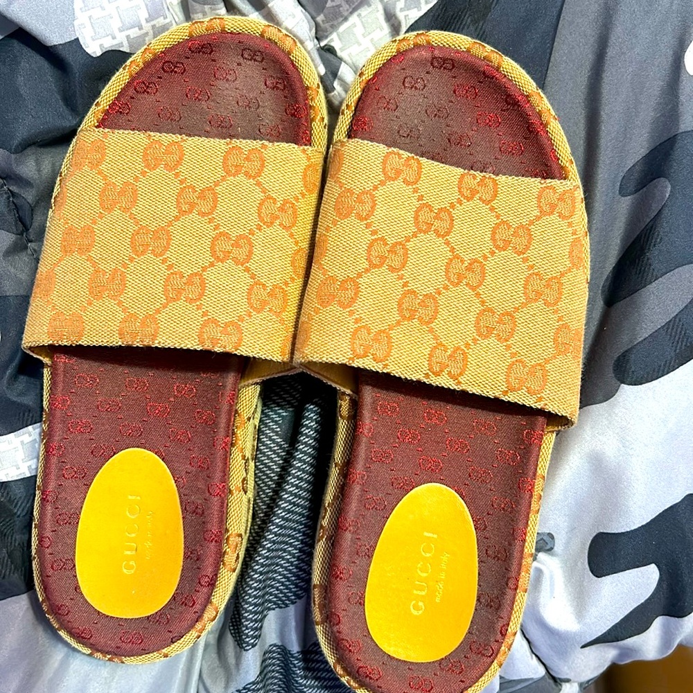 Gucci canvas platform slides